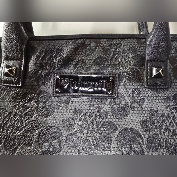 Loungefly Black Skull Pattern Women's Bag - Picture 2 of 10